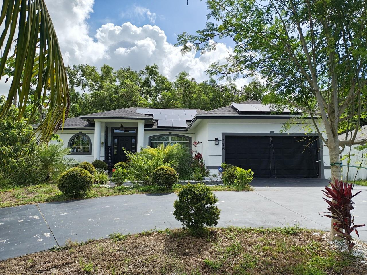 376 Sw Tulip Blvd - Photo 4 of 32