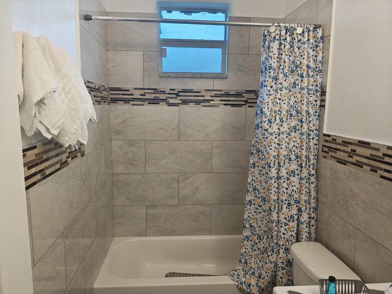 376 Sw Tulip Blvd - Photo 6 of 32