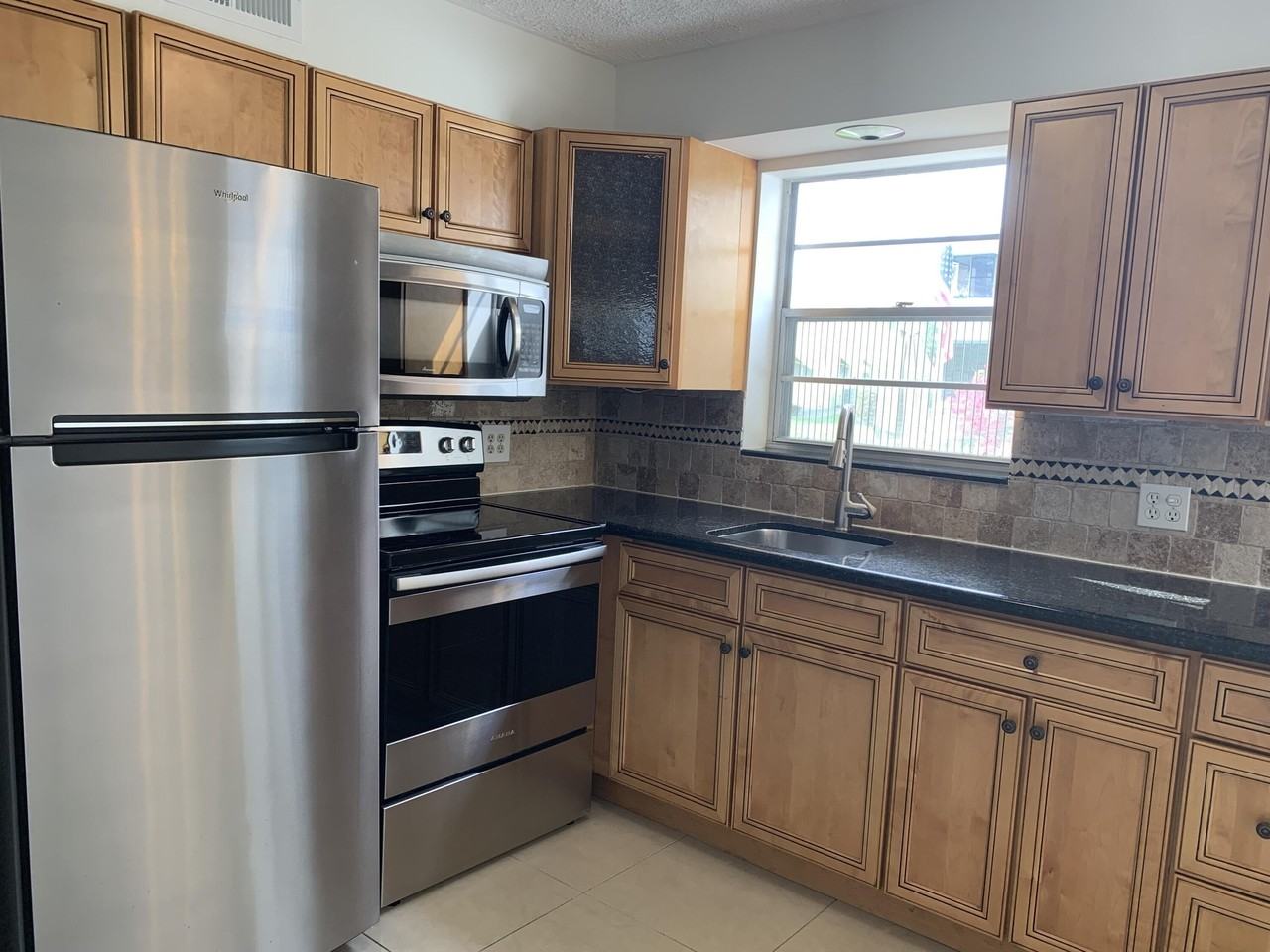 130 Sheffield F - Photo 6 of 34