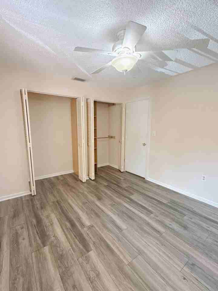 872 Sw 9th Street Cir #201 - Photo 5 of 14