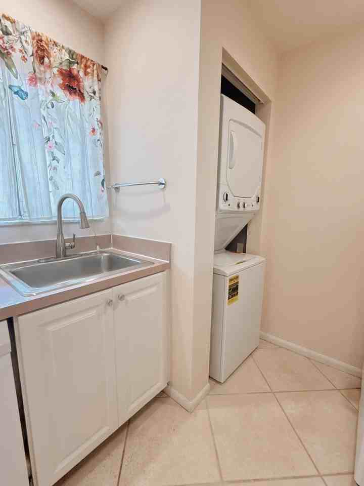 872 Sw 9th Street Cir #201 - Photo 7 of 14