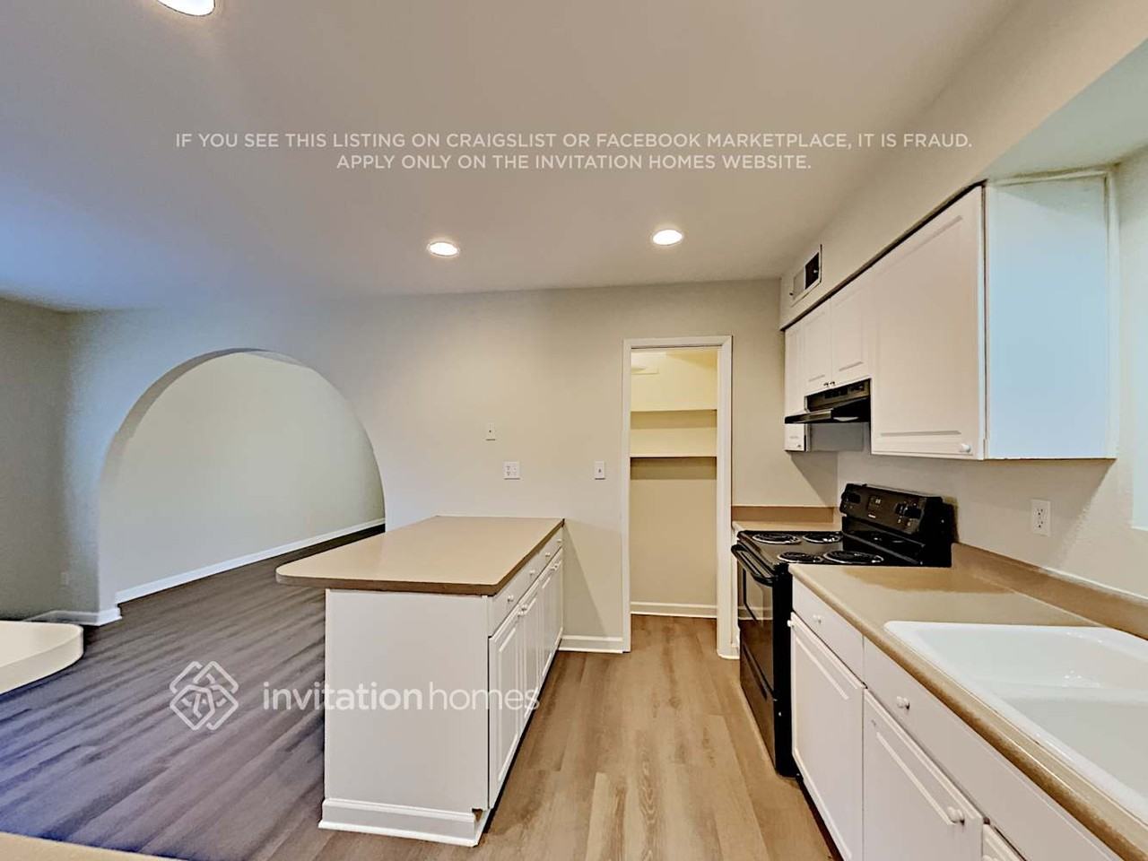 2421 E Sylvia St - Photo 6 of 19