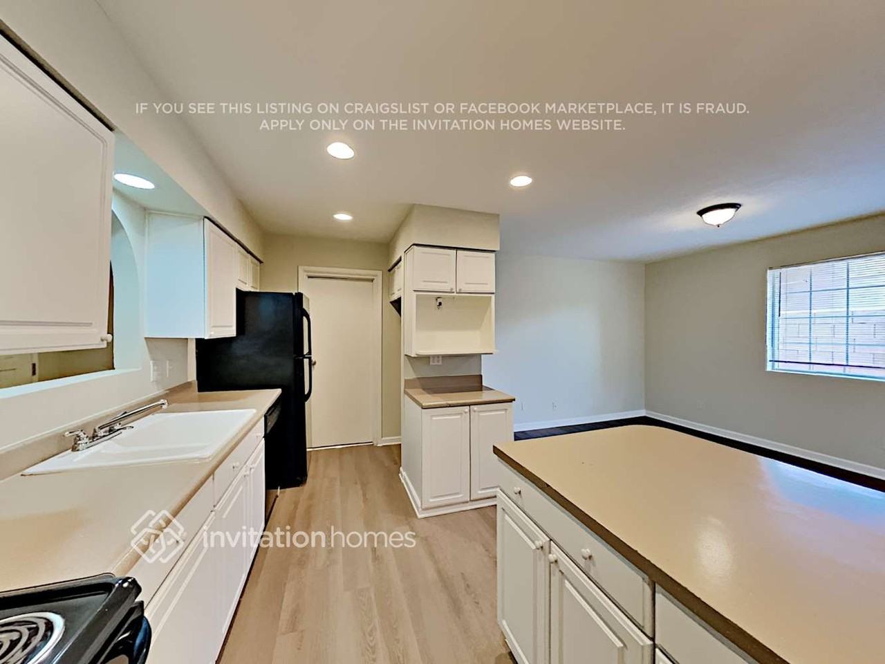 2421 E Sylvia St - Photo 7 of 19