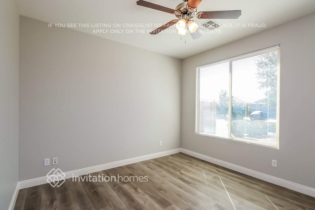 1806 W Paisley Dr - Photo 5 of 15