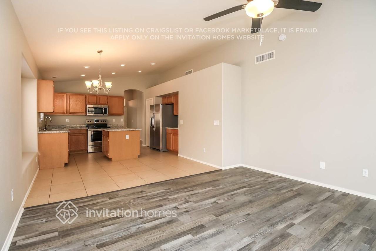 5214 W Geronimo St - Photo 7 of 16