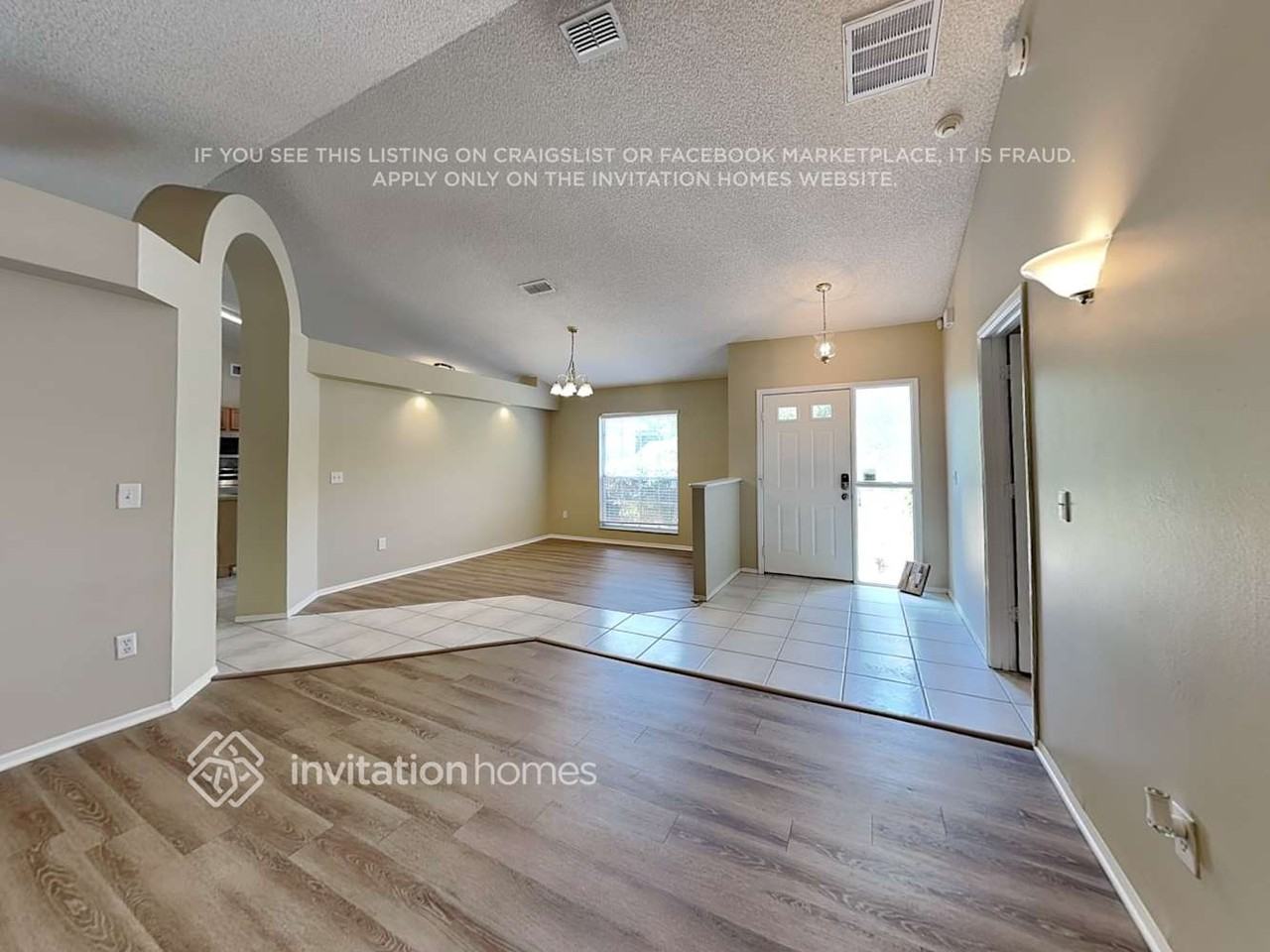 328 Inglenook Cir - Photo 3 of 18