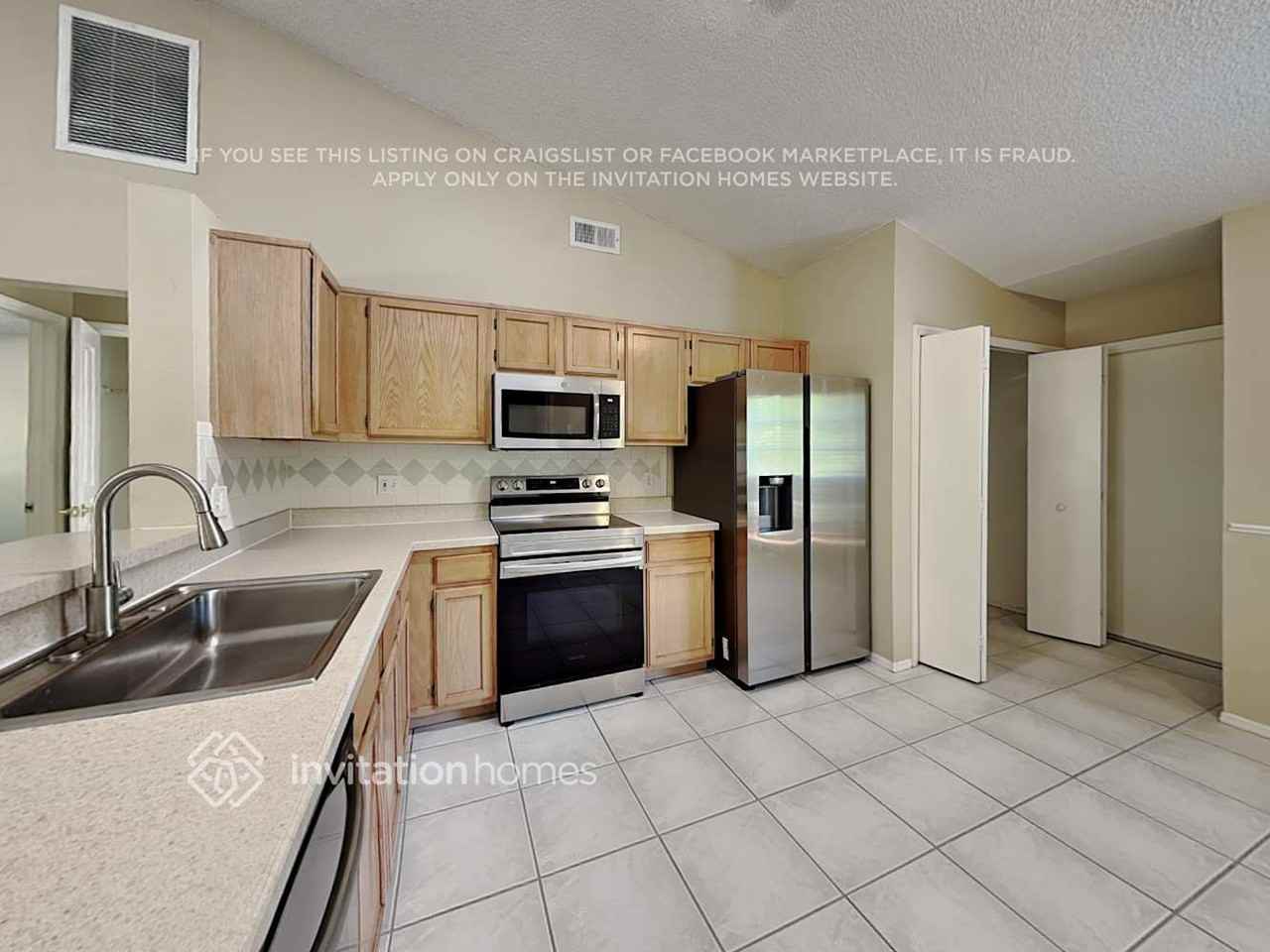 328 Inglenook Cir - Photo 6 of 18