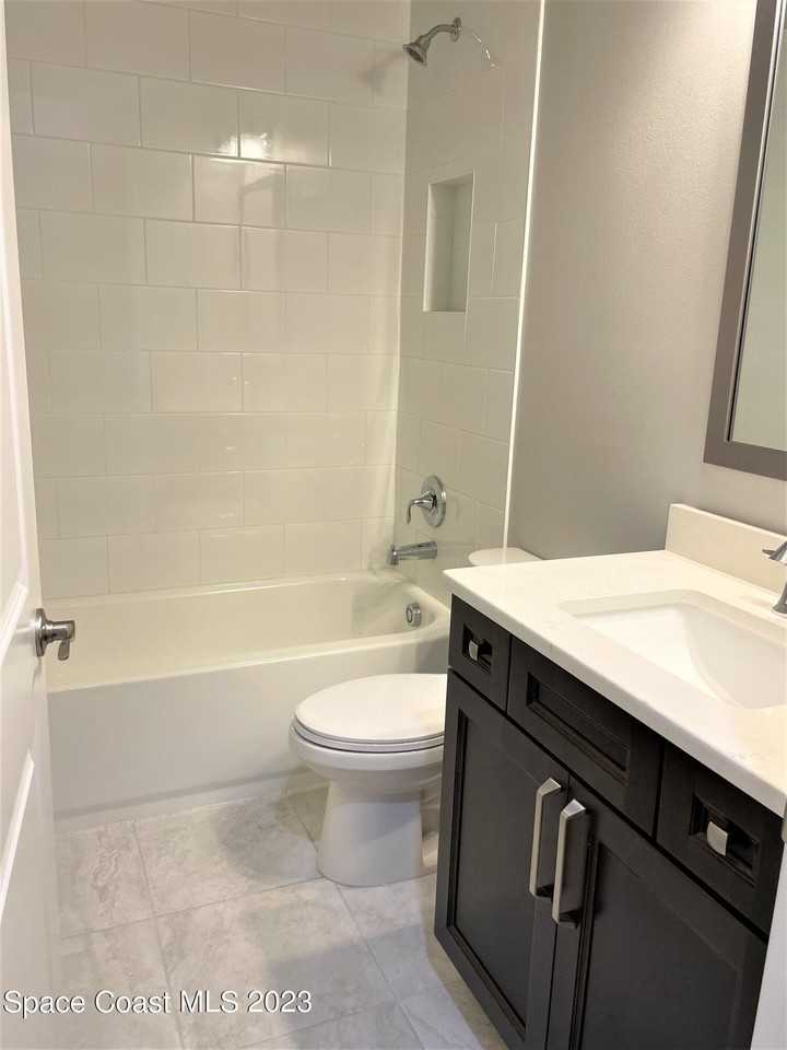 262 Jeannie Dr - Photo 7 of 34