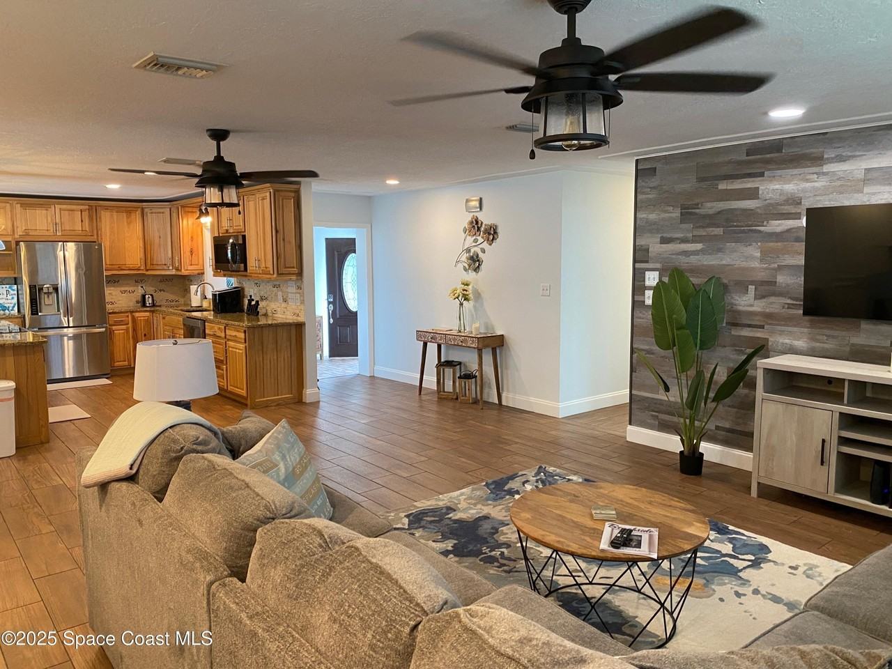 2130 S Patrick Dr - Photo 3 of 18