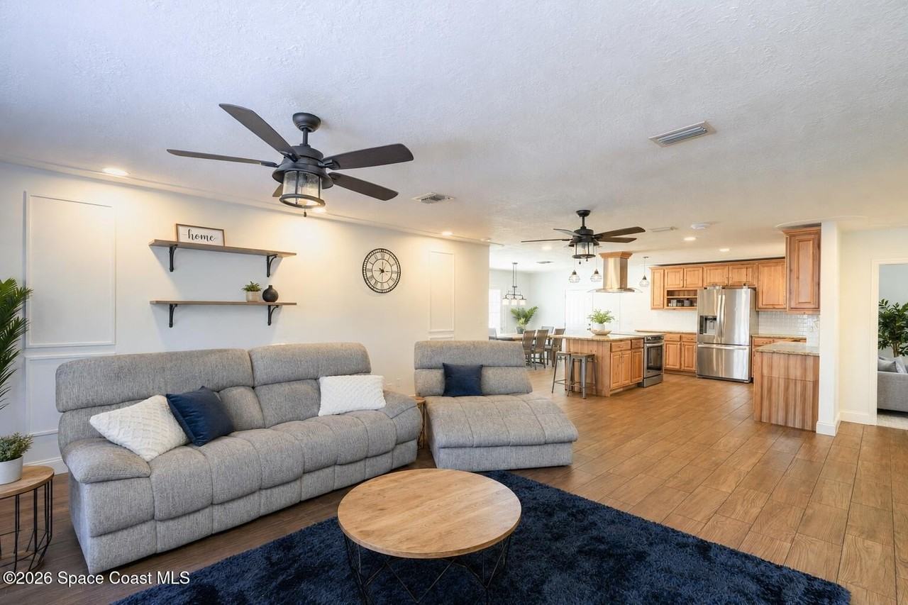 2130 S Patrick Dr - Photo 4 of 18