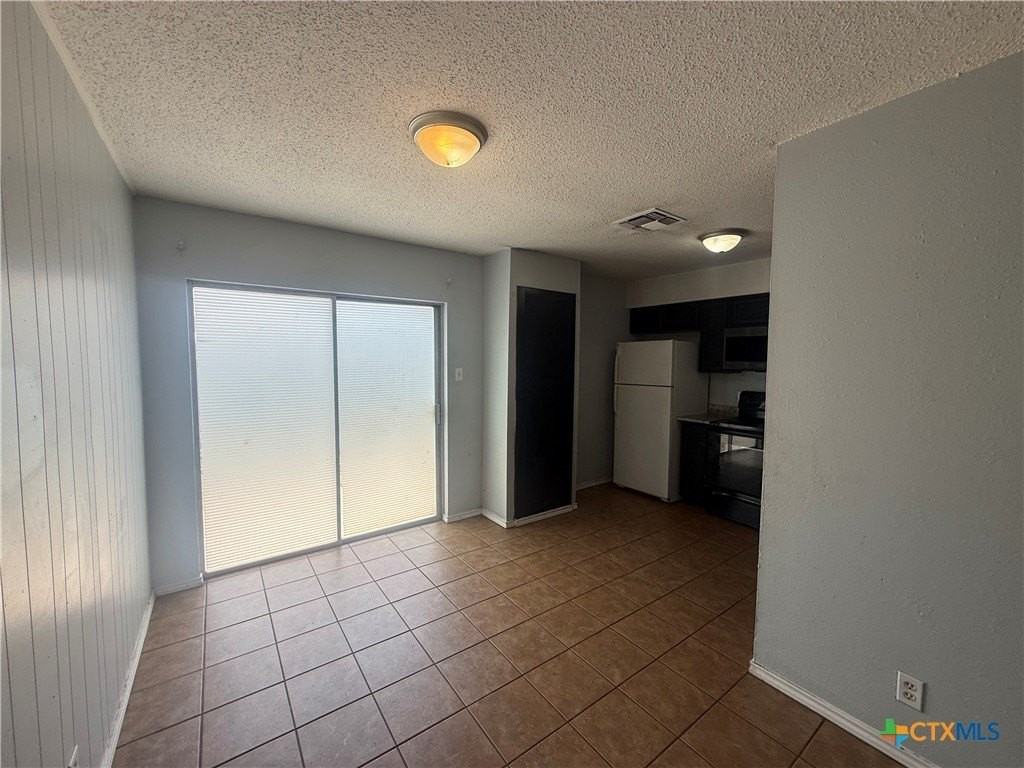 102 Cockerham St #B - Photo 2 of 12