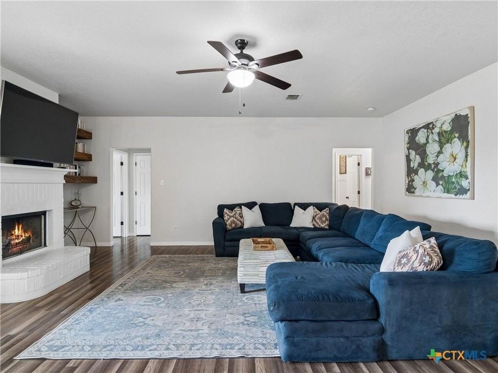 2170 Jolie Ct - Photo 6 of 34