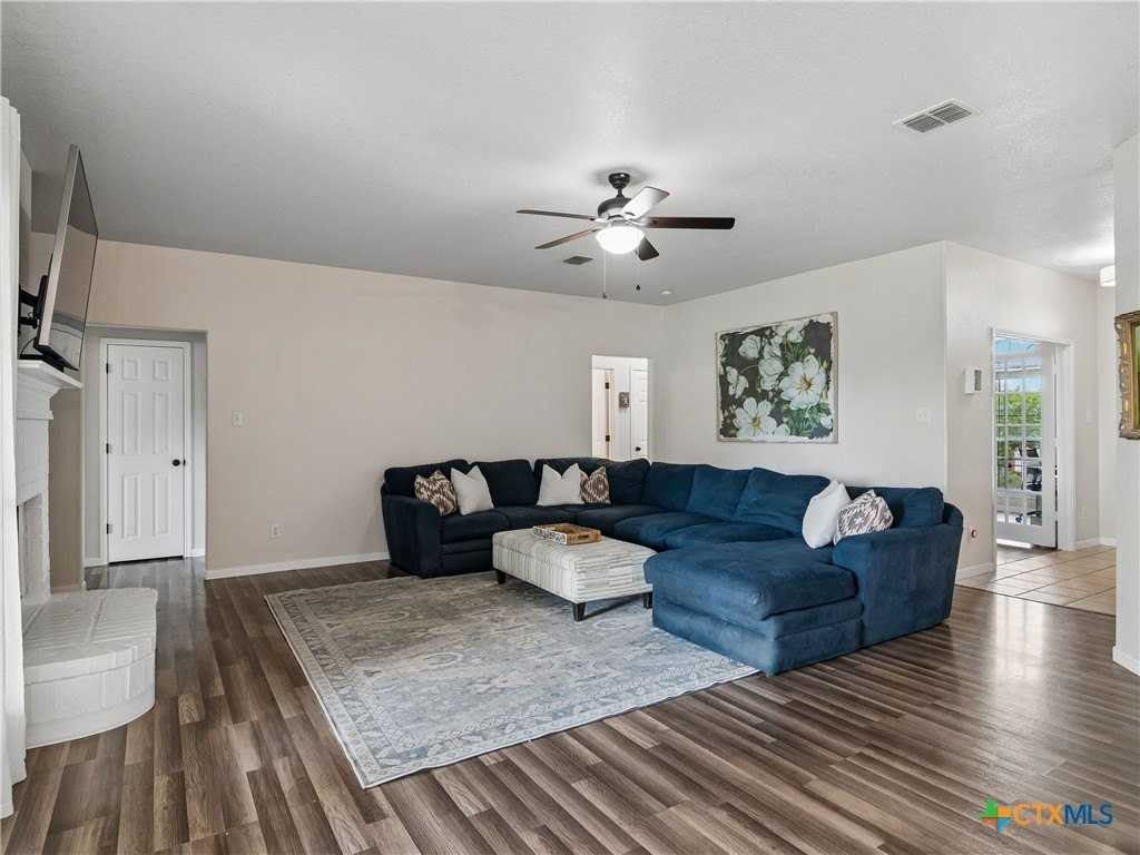 2170 Jolie Ct - Photo 7 of 34