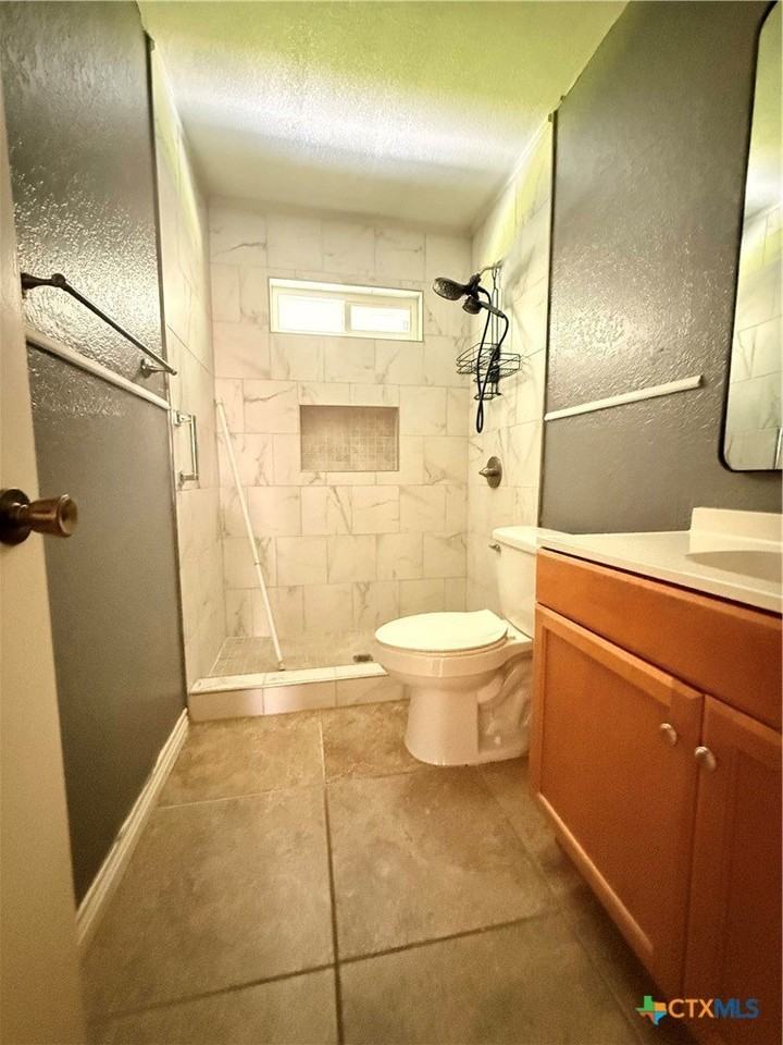 303 Carly Dr - Photo 7 of 7