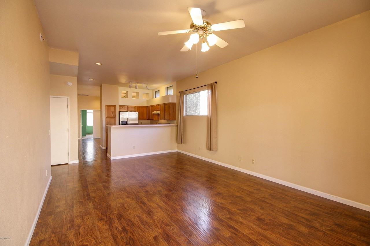 9985 E Paseo San Ardo - Photo 5 of 9
