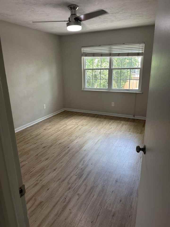 520 E Call St #3 - Photo 4 of 9