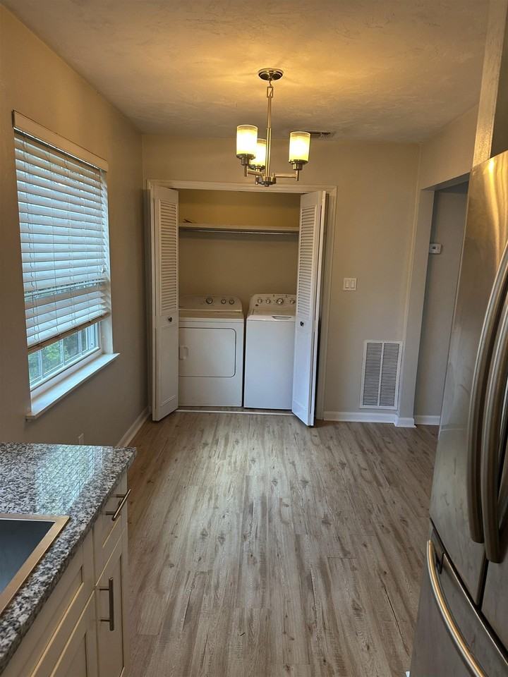 520 E Call St #3 - Photo 6 of 9