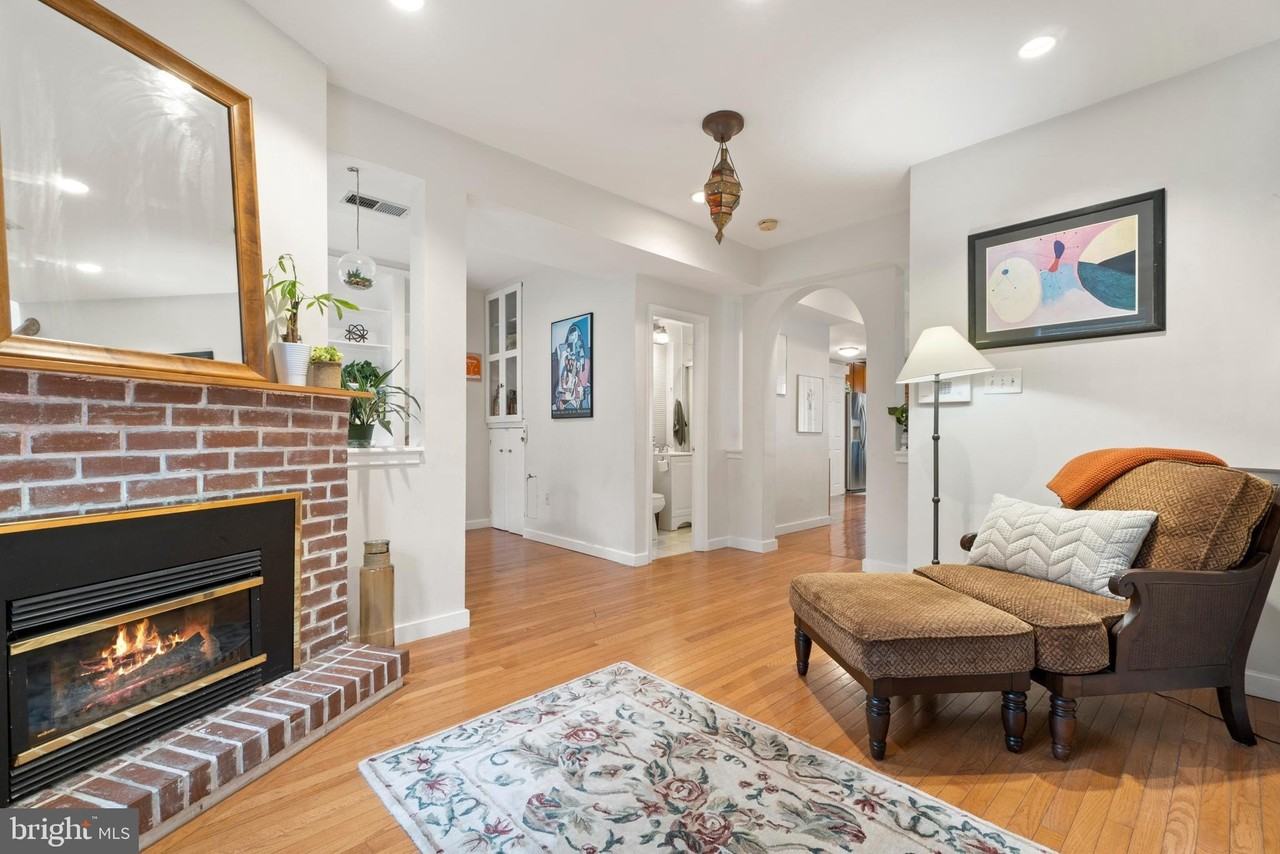 1723 Seaton St Nw - Photo 4 of 35