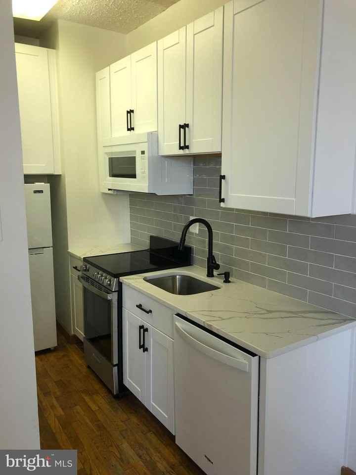 1615 Q St Nw - Photo 3 of 21