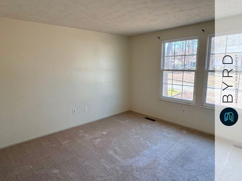 2411 Carriage Creek Rd - Photo 7 of 19