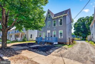 40 S Governors Ave #3 - Photo 1 of 1