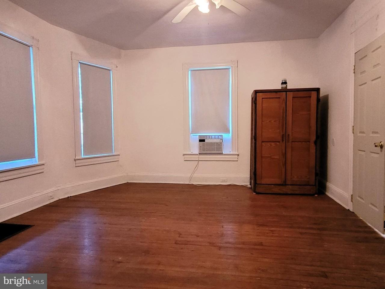 222 N Bradford St #1 - Photo 4 of 13