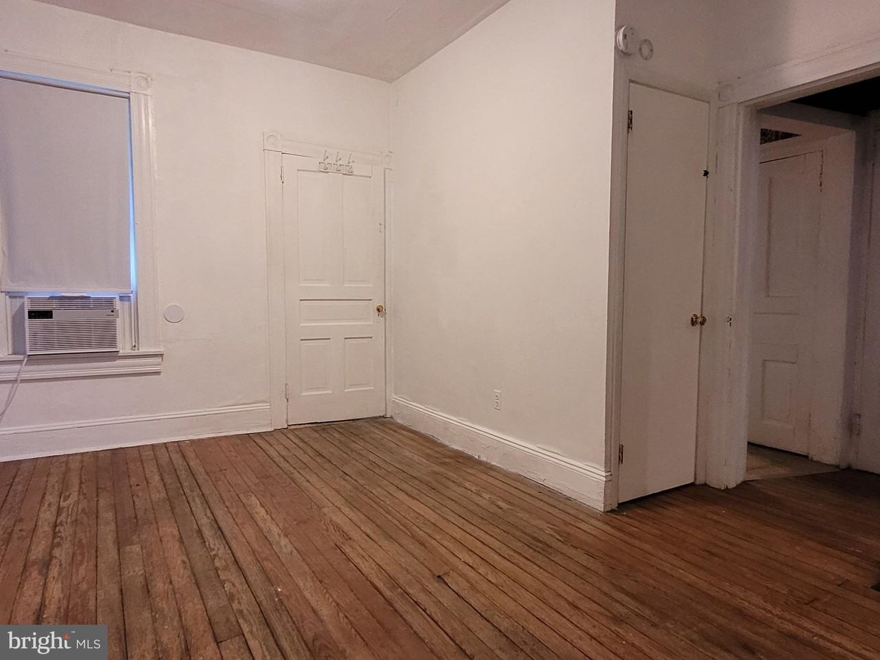 222 N Bradford St #1 - Photo 6 of 13