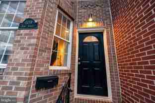 1119 Race St - Photo 1 of 1