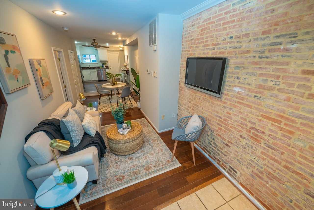 1119 Race St - Photo 3 of 32