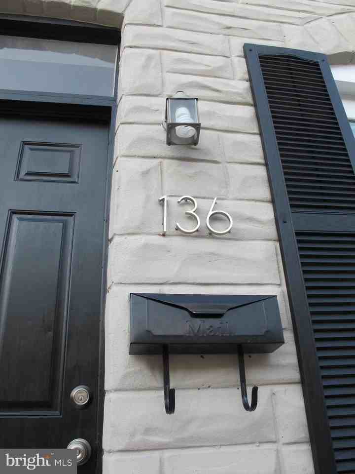 136 N Curley St - Photo 2 of 16