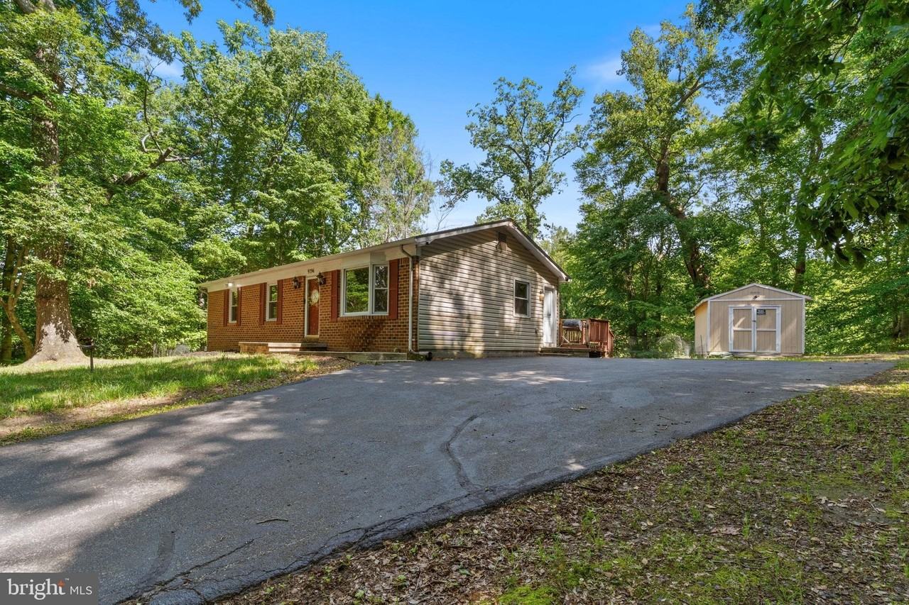 9796 Sylvan Turn - Photo 3 of 32