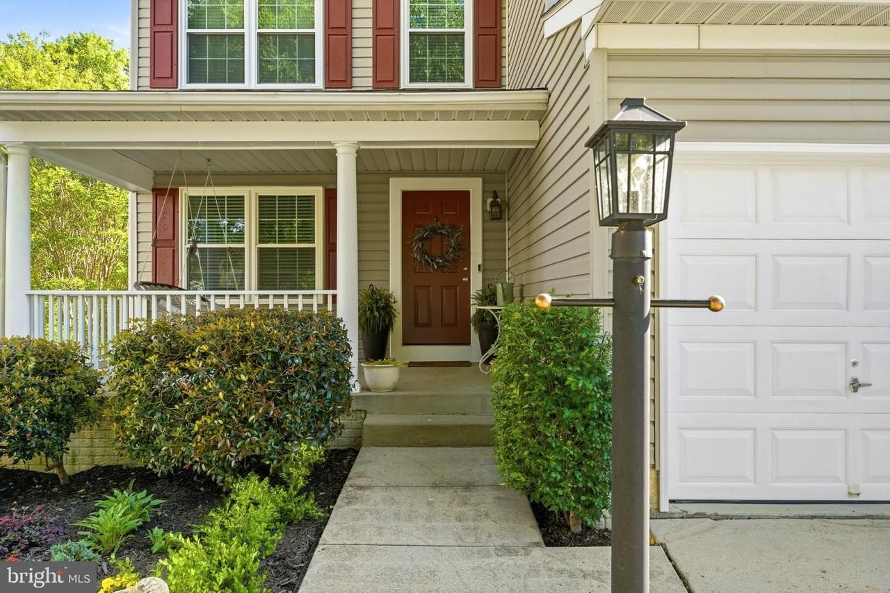 11431 Westmont Ct - Photo 5 of 50