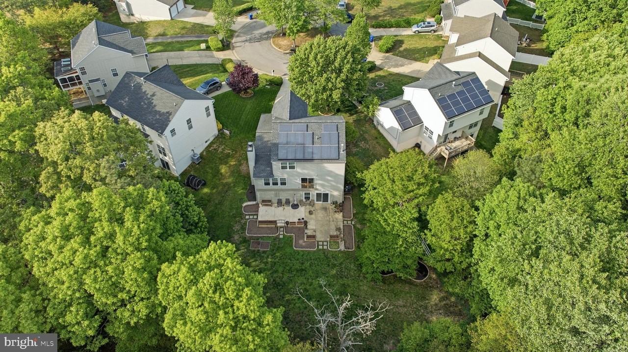 11431 Westmont Ct - Photo 7 of 50