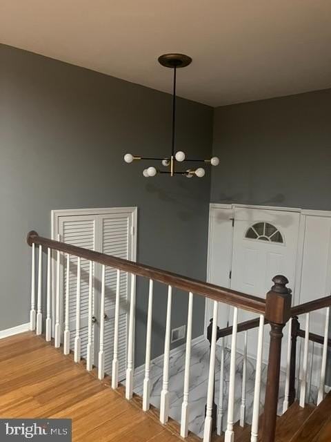 7001 Blue Bird Ct - Photo 3 of 37