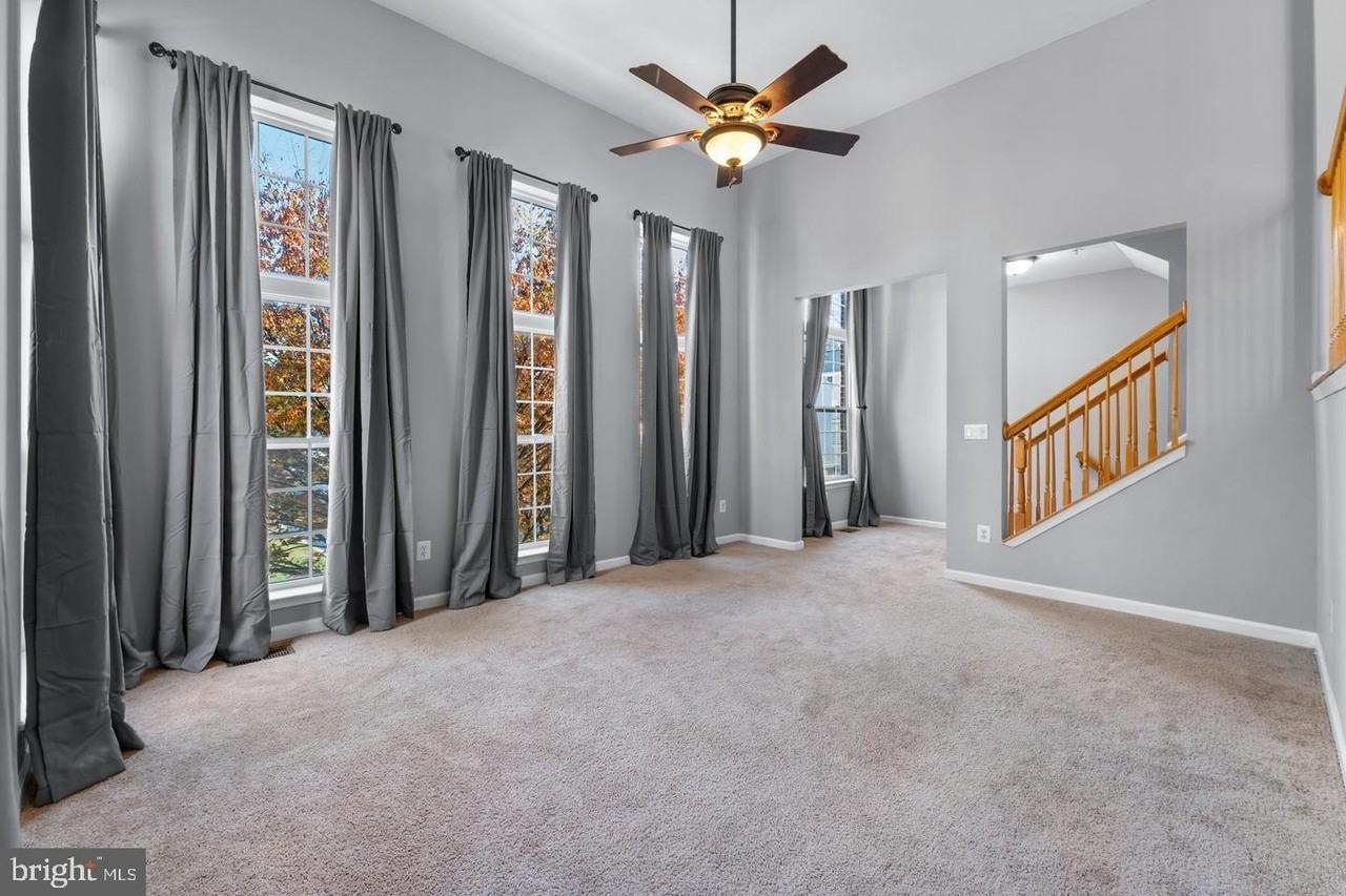 12420 Rollys Ridge Ave #1512 - Photo 3 of 35