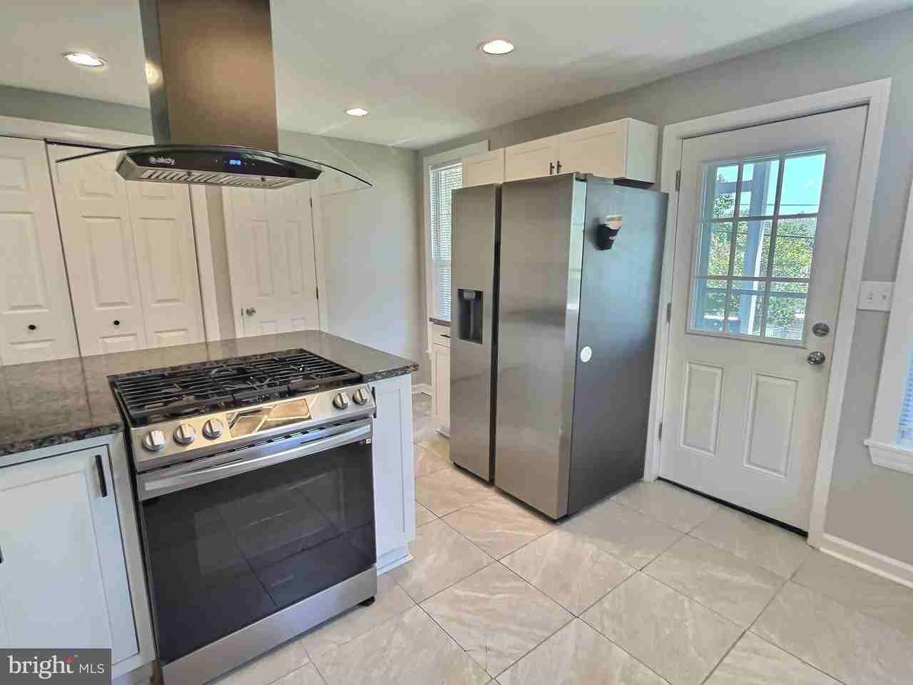 322 N Cannon Ave - Photo 6 of 24