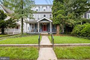 featured image of 407 Cinnaminson Ave #5