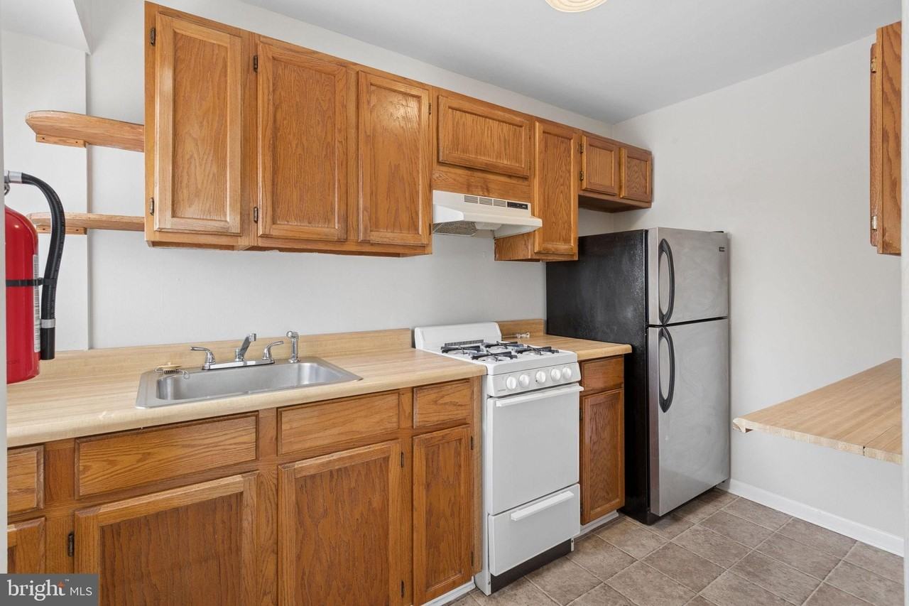 407 Cinnaminson Ave #5 - Photo 5 of 16