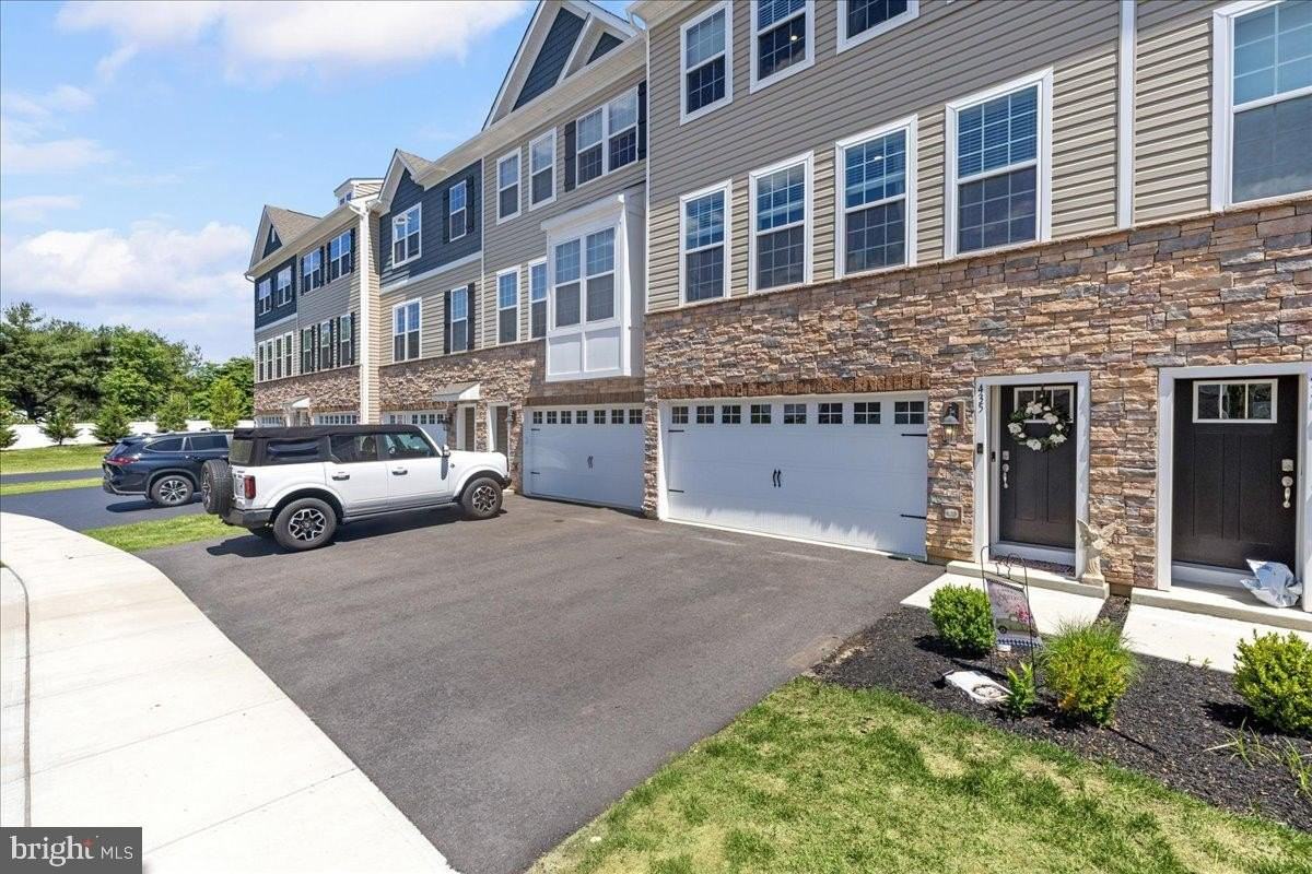 435 Monte Farm Rd - Photo 3 of 35