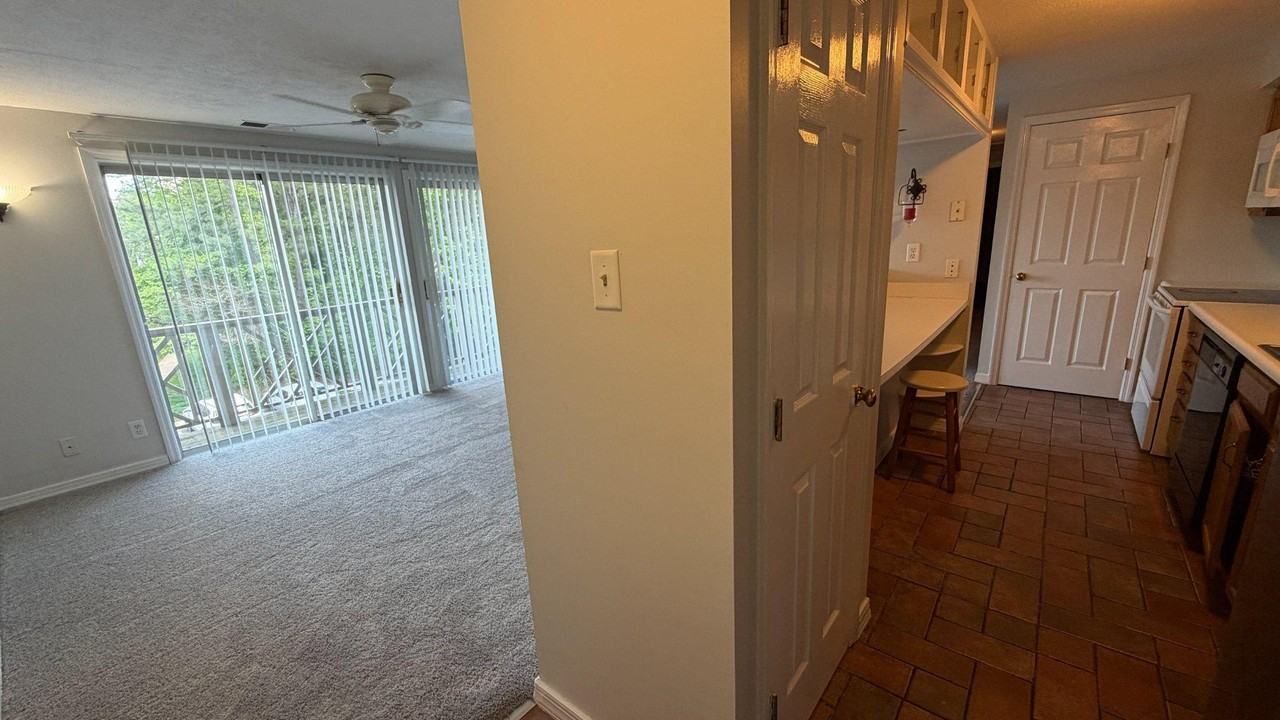 9 Cranberry Ct - Photo 3 of 17