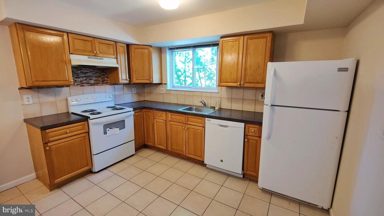 6A Buttonwood Rd - Photo 7 of 15