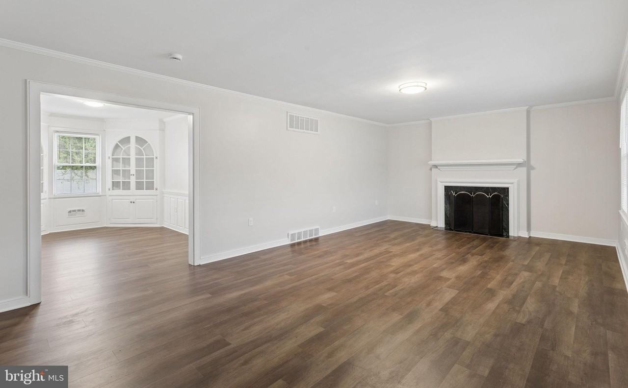 127 Bell Ave - Photo 3 of 30