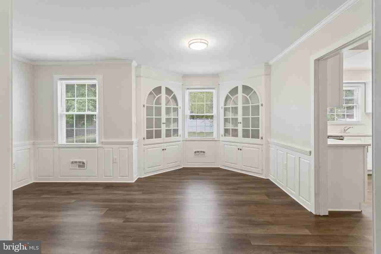 127 Bell Ave - Photo 4 of 30