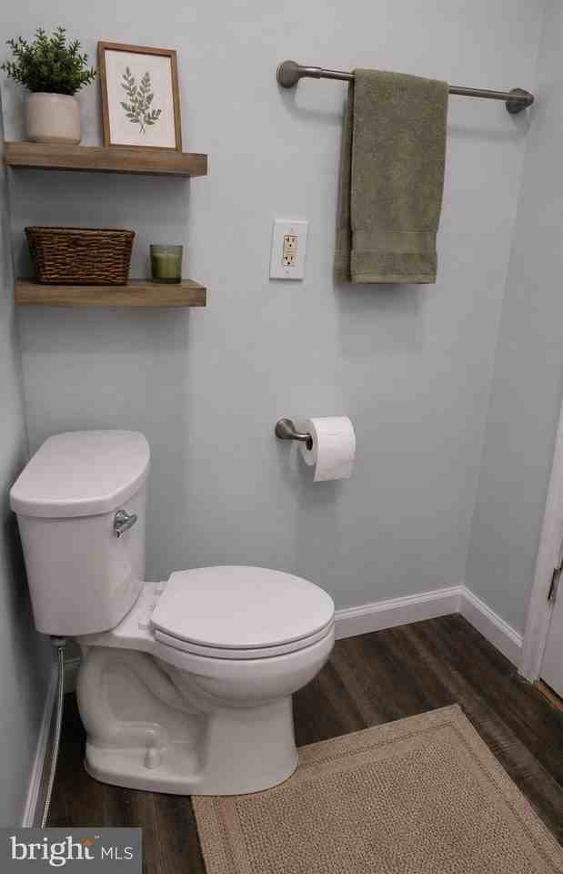 130 W Ingham Ave - Photo 7 of 9