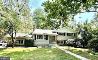 featured image of 33 Monroe Ln