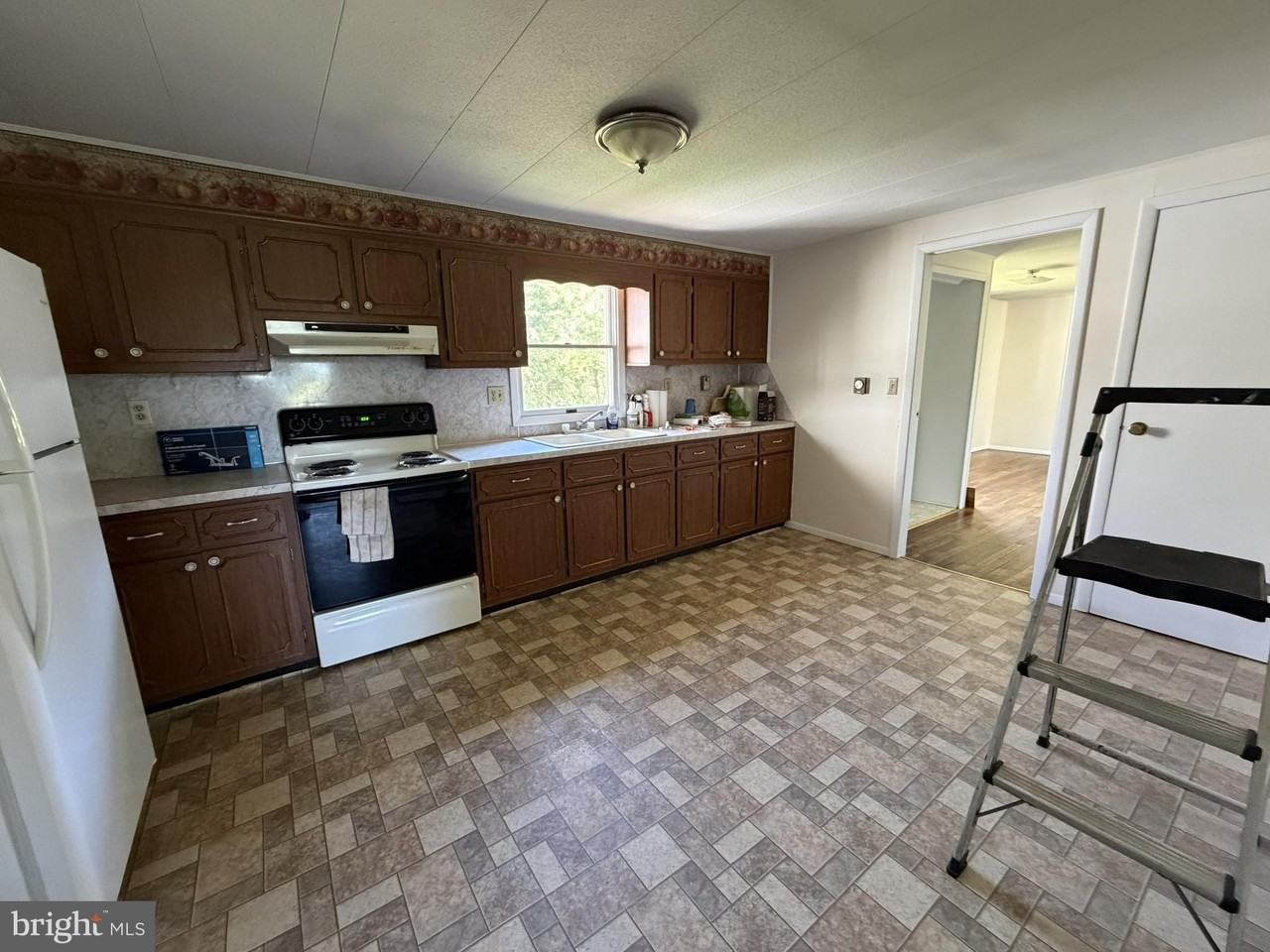 1274 Fish And Game Rd - Photo 7 of 9
