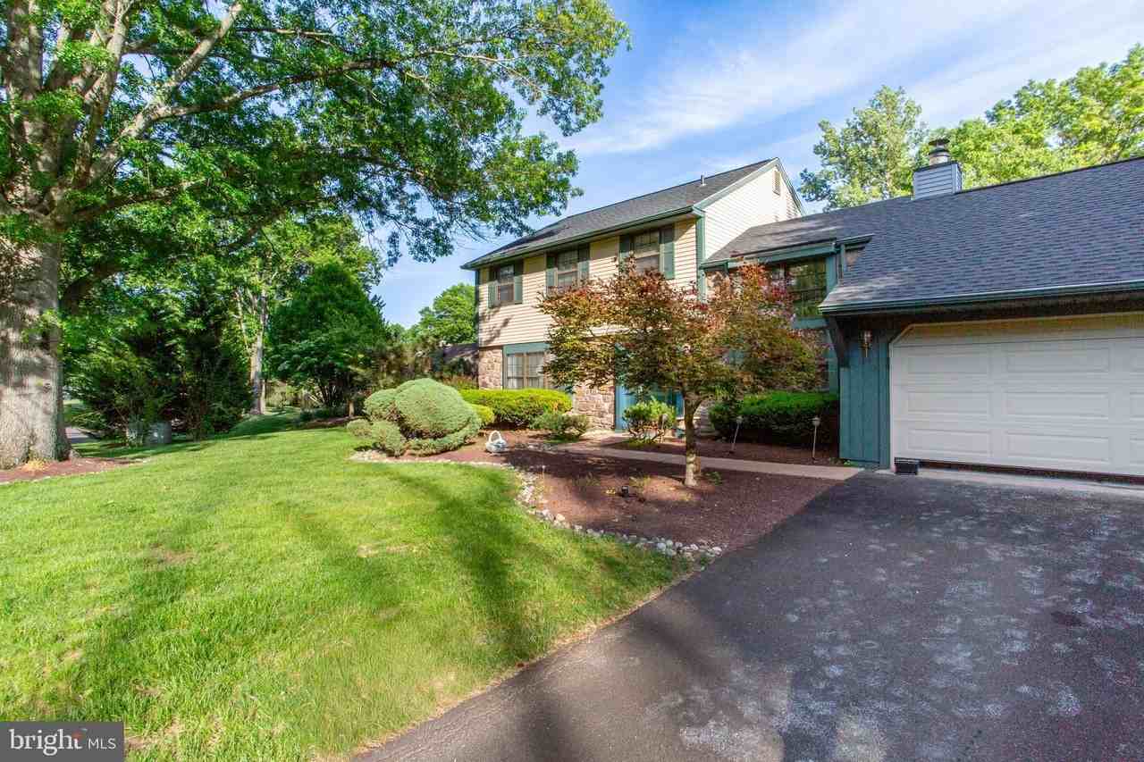 19 Seton Hill Ct - Photo 6 of 49