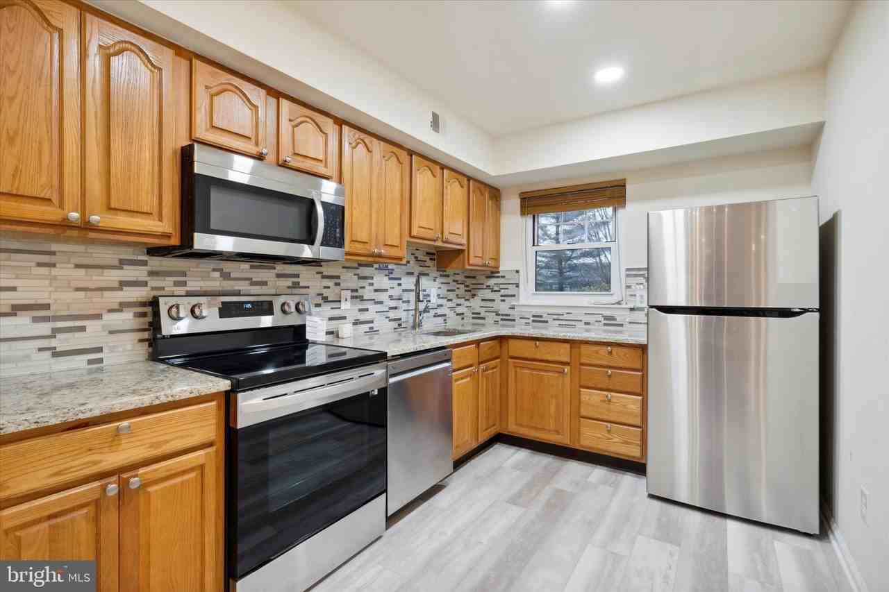 6 Cromwell Dr #107U6 - Photo 3 of 25