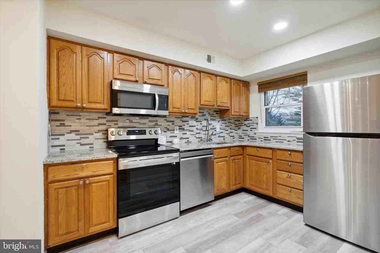 6 Cromwell Dr #107U6 - Photo 4 of 25