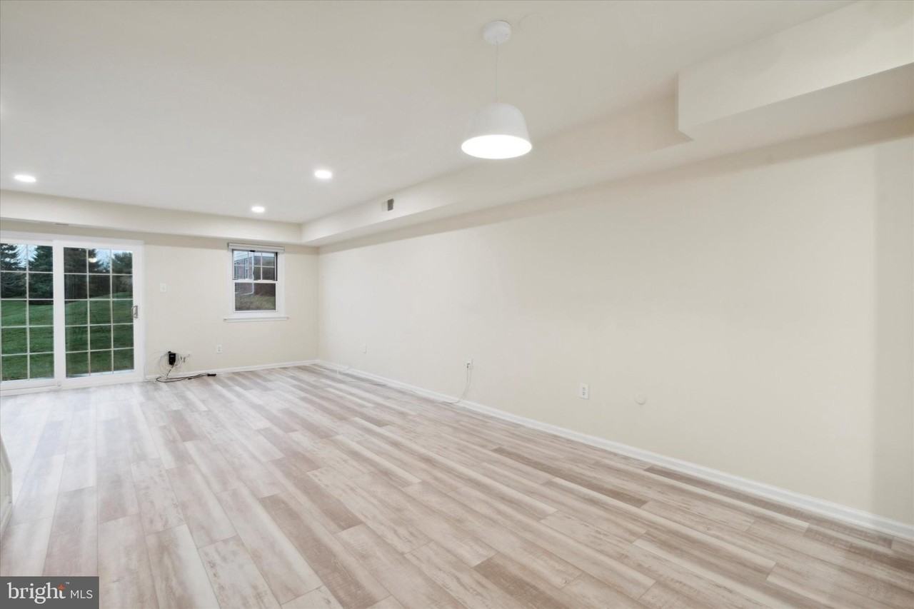 6 Cromwell Dr #107U6 - Photo 7 of 25